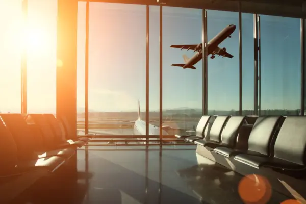 Agosto da record per gli aeroporti calabresi: oltre 564 mila passeggeri in un solo mese